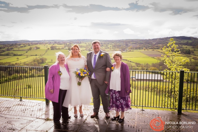 Santos High Farm England 083